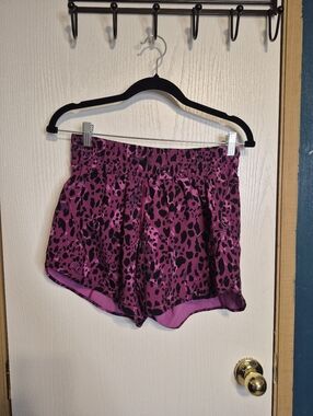 Lululemon Track That Mid-Rise Lined Short Cheetah Camo Magenta Purple Multi